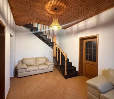 Elbasan Villa | Xhoni House