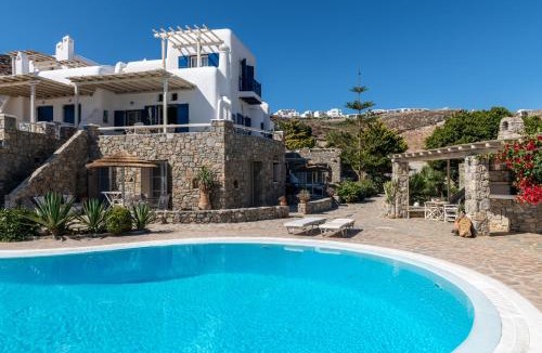 Kanalia Apartment | Yalos Mykonos Ornos Pouli private apartments w shared swimming pool