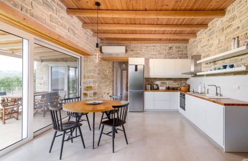 Kamilari Villa | Yasemi Comfortable holiday residence