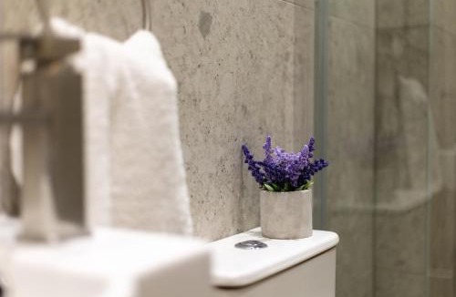 Ladadika Apartment | Yellow Door, Nilie Hospitality MGMT