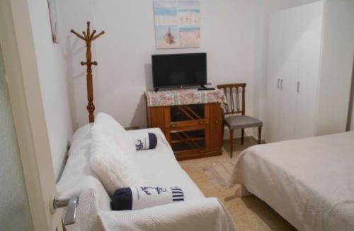 Pangrati Apartment | Yiannis Kalimarmaro Studio,Athens Center