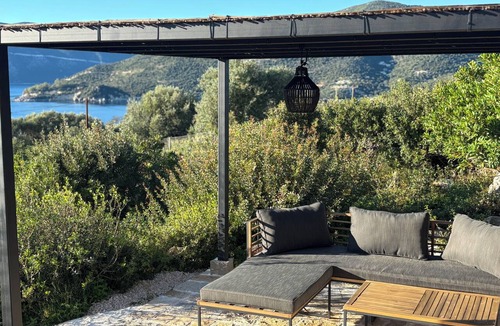 Evgiros Villa | Yoga - Retreat Villa Sappho Ammousso Beach