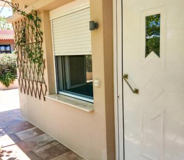 Kamisiana Apartment | Yucca Studio, beautiful apartment with garden
