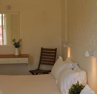 Lakones Hotel | Zefiros Traditional Hotel