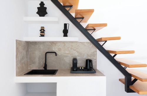 Akrotiri Villa | Zen Villas
