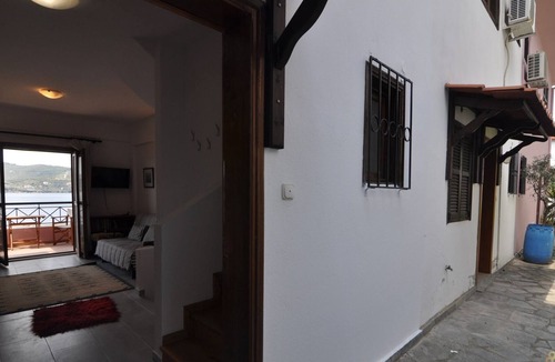 Pirgadikia Apartment | Zennova #42 Pirgadikia Sky & Sea Home