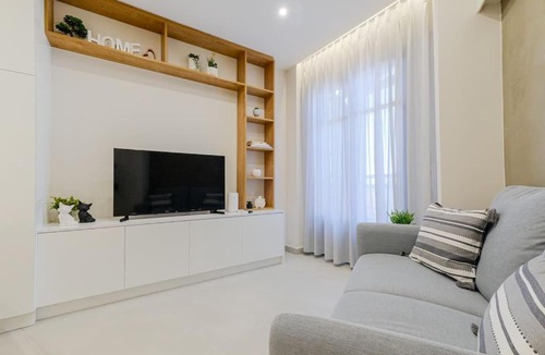Old Town Apartment | Zennova #72 Tsinari Luxury Suite - Private Parking