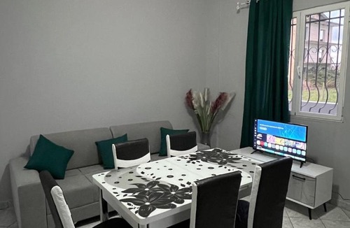 Divjake Apartment | Zeus Guest House