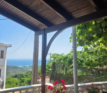 Panagia House | Zeus room 3 beds