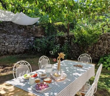 Gjirokaster House | Zhulat Ecovillage - Guesthouse