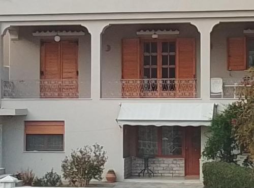 Ανετο σπίτι κοντά στη θάλασσα