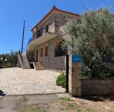 ΤΟ ΠΕΤΡΙΝΟ/THE PETRINO APARTMENTS