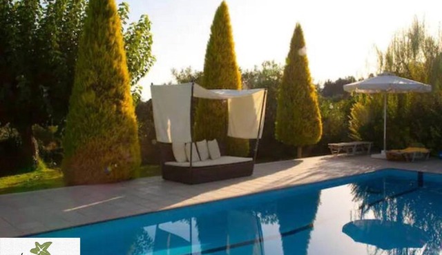 Abelos Villa (views, garden and private pool*)