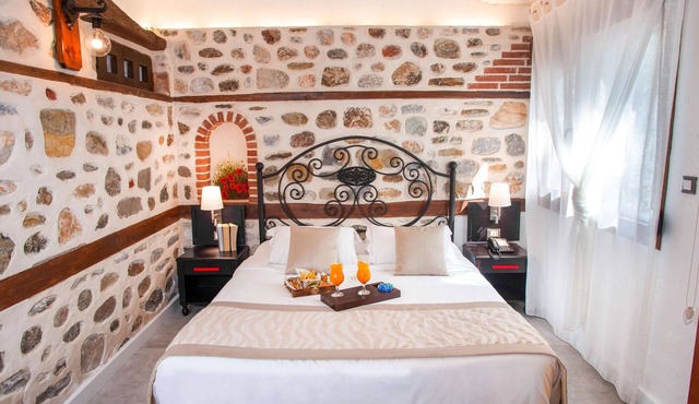 Acrotel Athena Residence