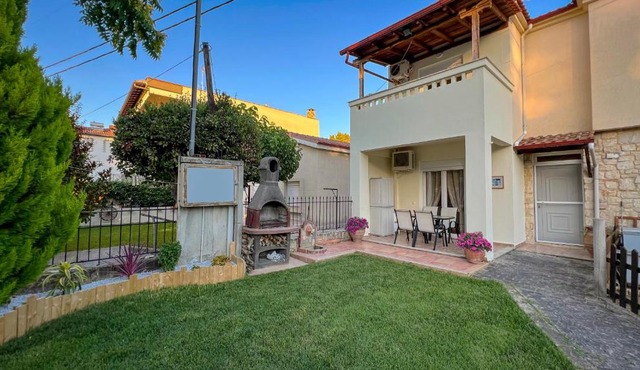 Aegean Sands Coastal villa with garden in the heart of Siviri