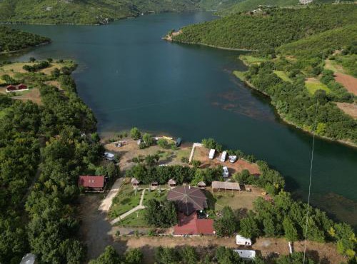 Agora Farmhouse