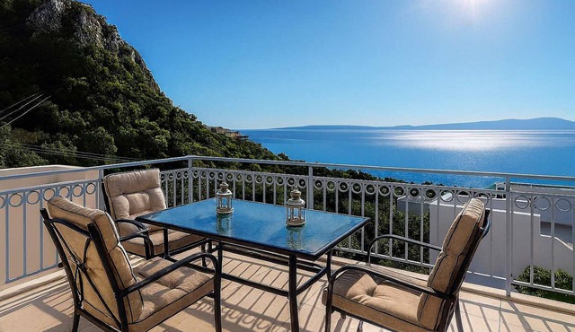 Aigli Summer Getaway - Seaview Lux Retreat