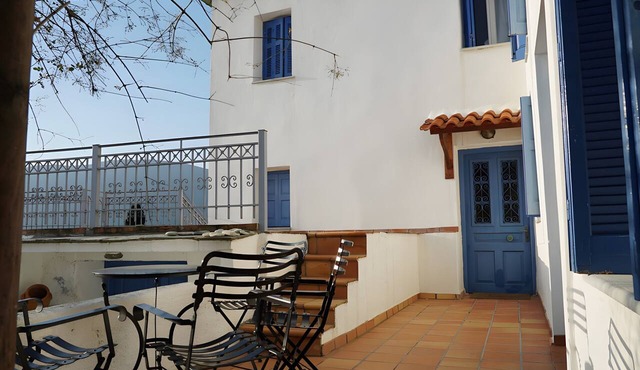 Alba Andros Traditional Villa: Country House with Wi-Fi