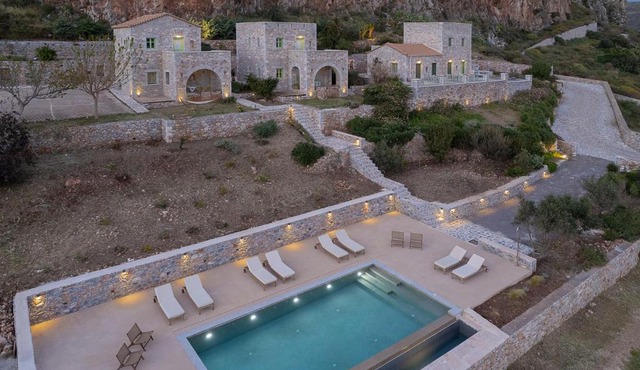 Alkyon SeaSide Studios in East Mani