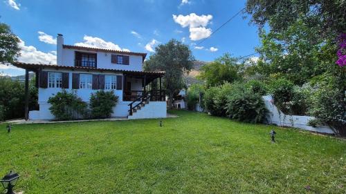 All-season Maison Nea Makri