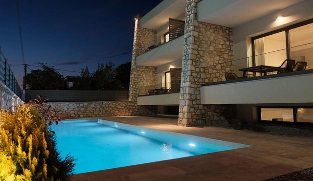 Almondo Suites