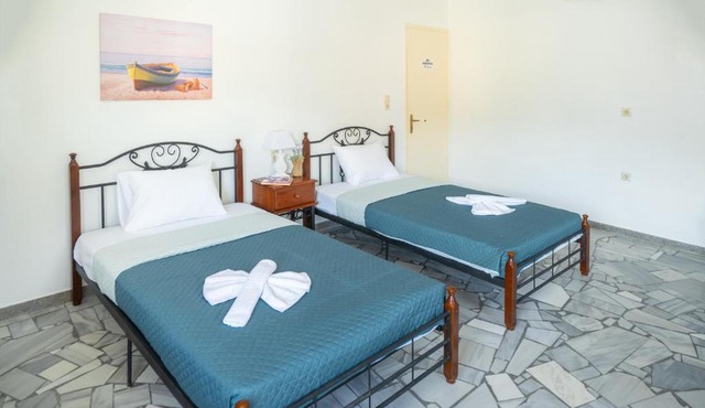 Almy Beach Hotel