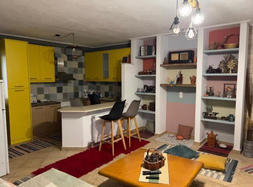 Alonaki House in Amfikleia