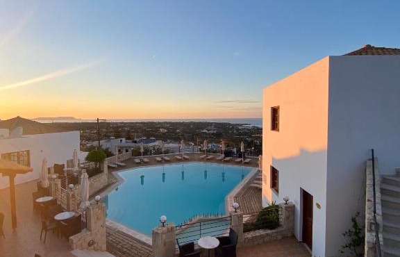 Amazones Village Suites