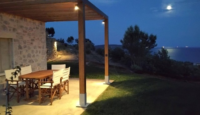 Amphitriti - Skoutari Bay View