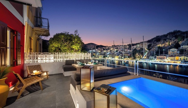 Annikas Ground floor - Port View Apartment with sea view in Simi