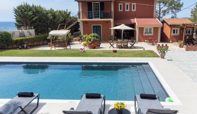 Anthoulas House- Superior Sea View Apartment