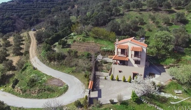 AORI hillside villa - Escape to the real Crete