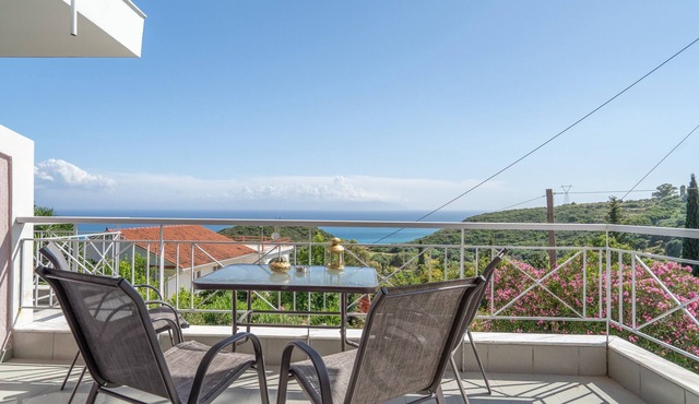 Apartment 'Maistrali First Floor 1' with Sea View, Wi-Fi and Air Conditioning