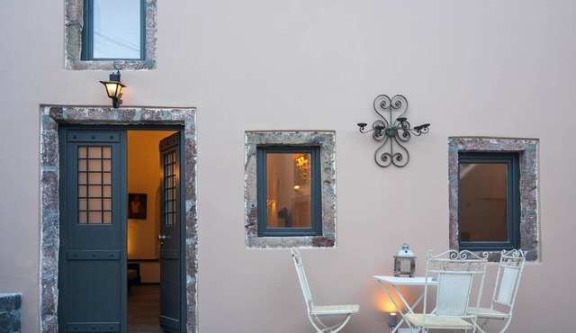Apartment 'One-Bedroom' with Wi-Fi and Air Conditioning