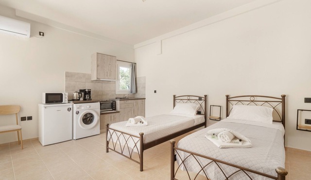 Apartment 'Panagis 3' with Mountain View, Wi-Fi and Air Conditioning