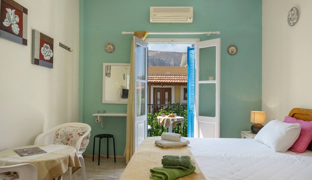 Apartment 'Studio 2' with Mountain View, Wi-Fi and Air Conditioning