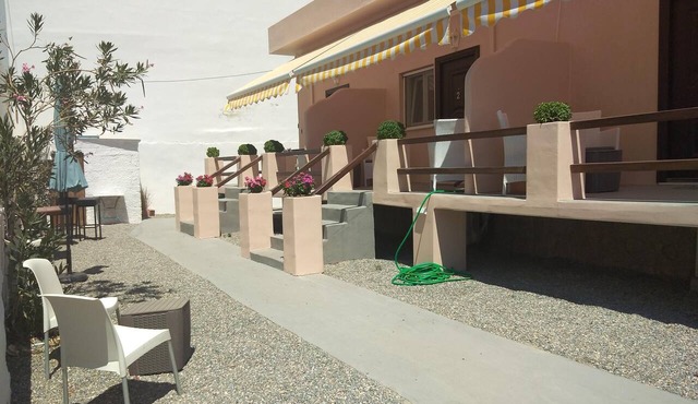 Aphrodites Apartments