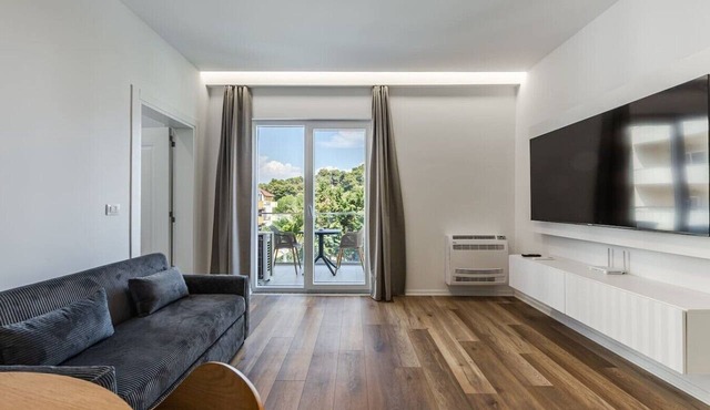Aqua Breeze Golem | 2BR Apartment by PikHost