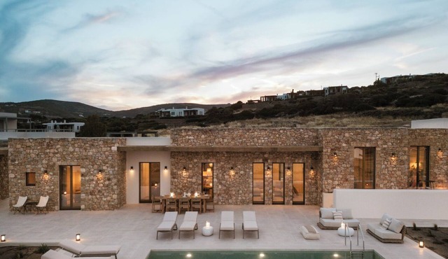 Aqualis villa with private pool in charming Paros in Paros