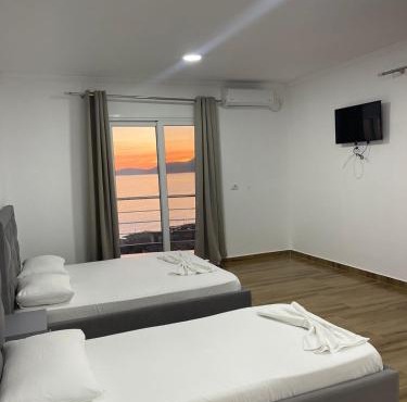 Aria Apartments