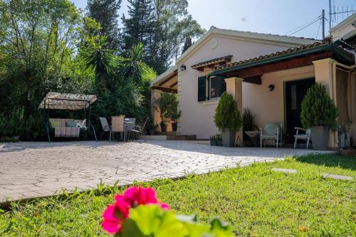 Arilia Country Cottage