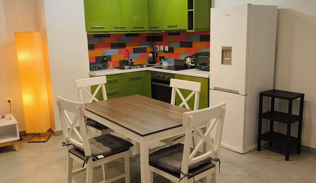 Athens; lovely, private, comfortable, modern apartment, 7min. from center/beach