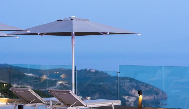 Aurum Hotel in Palasë