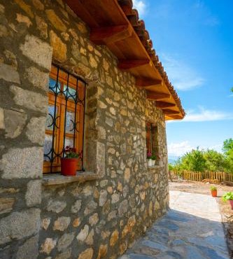 BabaNu Guesthouse in Nënshat