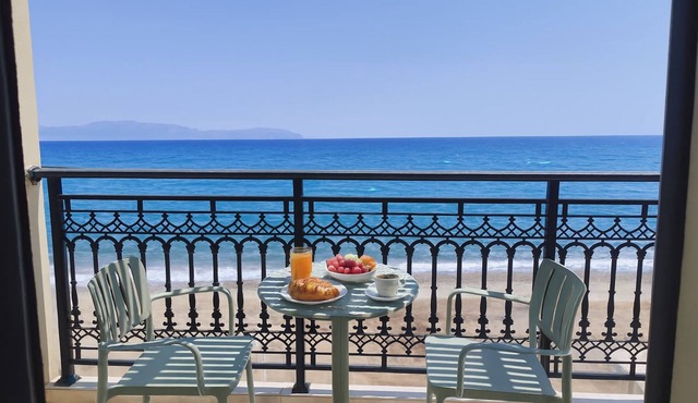 Beachfront Panorama Aprtmnt - Kythira Seafront Gem
