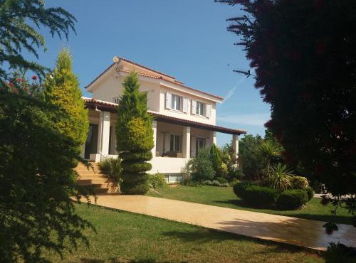Beautiful Summer Villa in Chalkoutsi in Athens