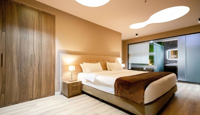 Best Western Premier Ark Hotel in Nikël