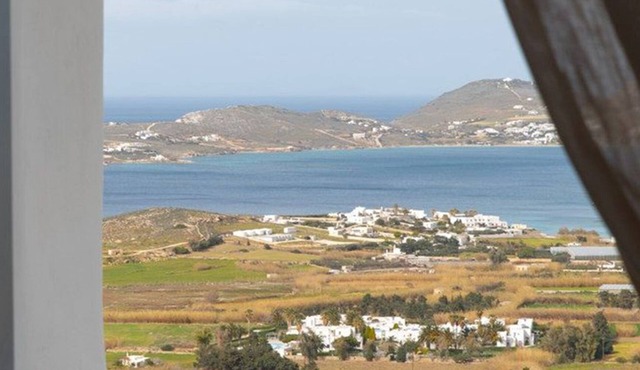 BH622 - C - Villa Paros in Kyklades