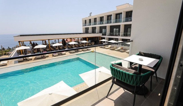 Black Diamond Hotel Dhermi