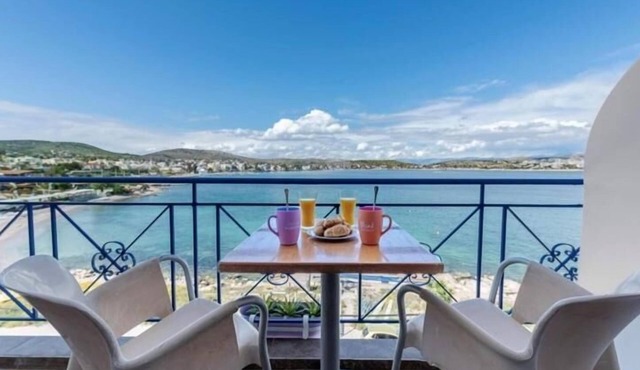 Blue Hotel Salamina